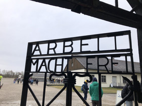 Besuch der 9. Klassen in der KZ-Gedenkstätte Dachau am 5.4. 2022